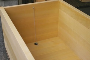 wood tub