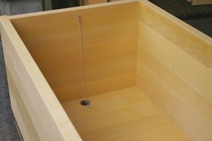 wood tub
